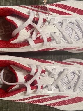 White & Red Adidas Adizero Instinct 2.0 Sodtball Cletes- size 9 (Women’s). JH679